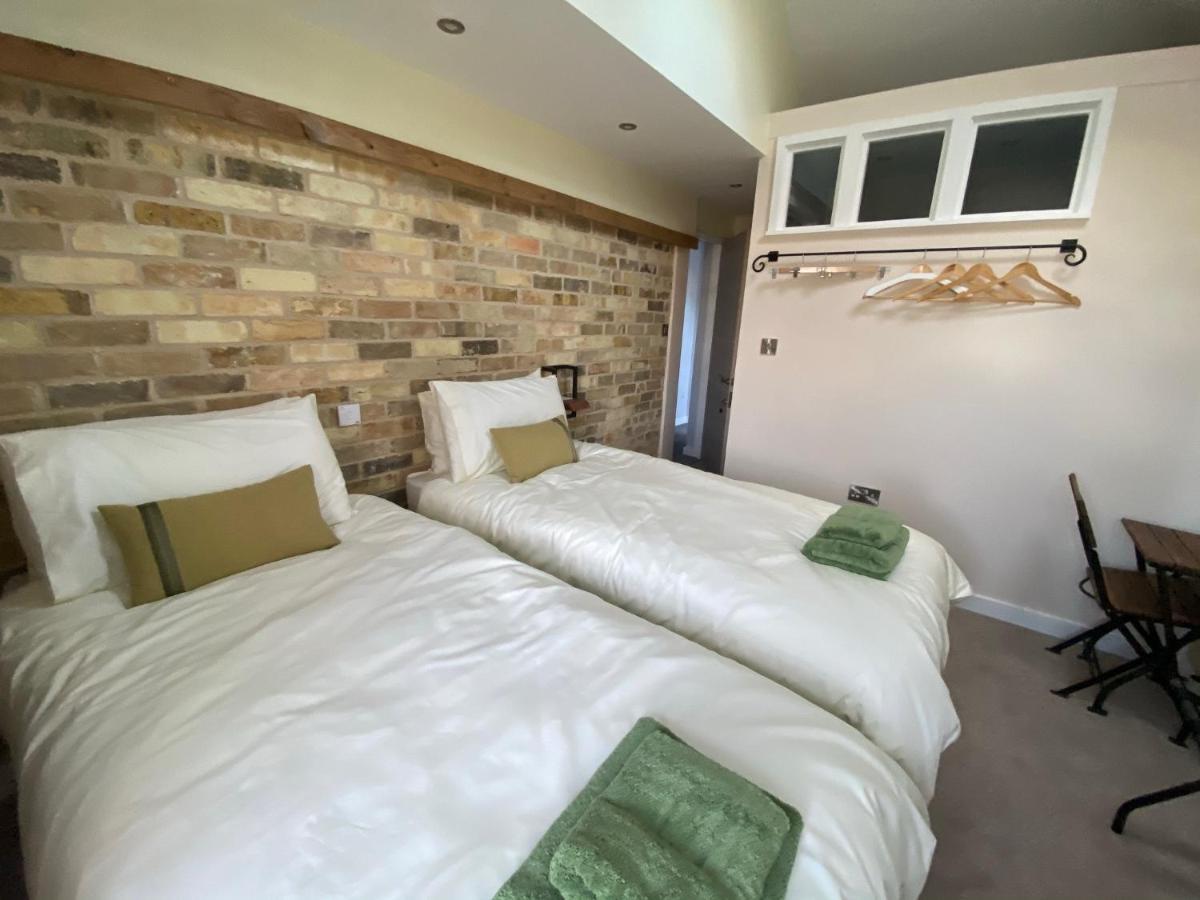 Top Tip Rooms Newmarket Newmarket  Exterior photo