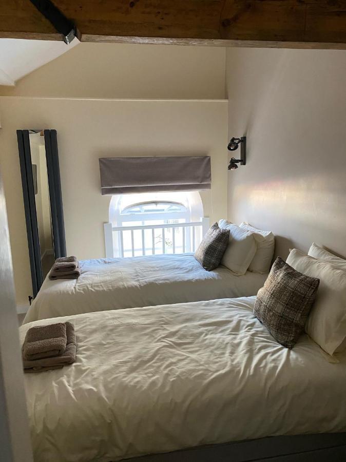 Top Tip Rooms Newmarket Newmarket  Exterior photo